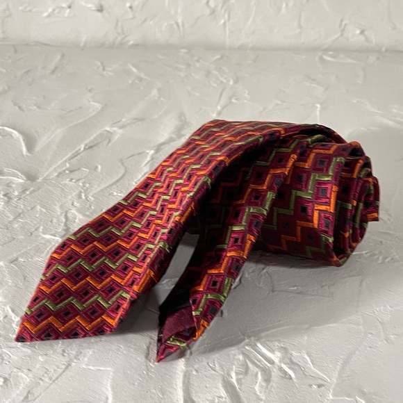 Giacomo De Senese Men's Chevron Silk Necktie - Picture 9 of 14